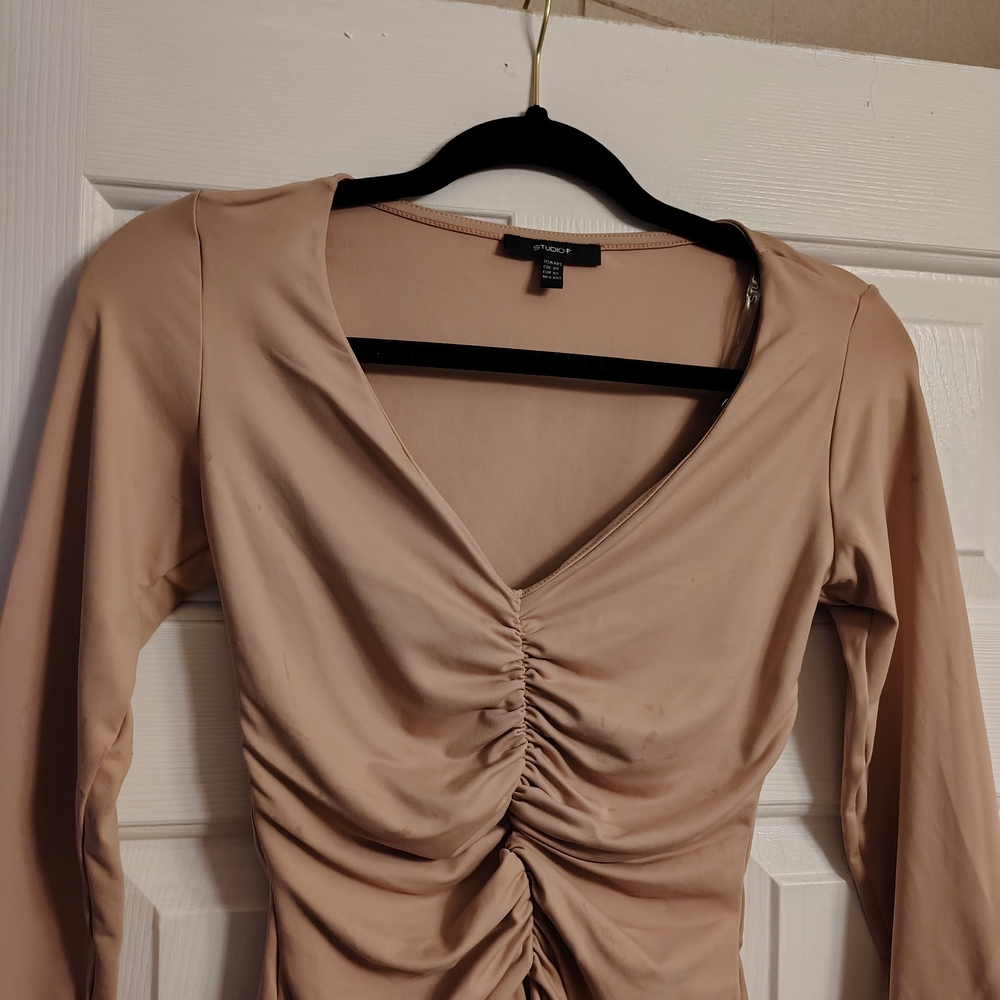 Ruched V-Neck Long Sleeve Bodysuit - Nude